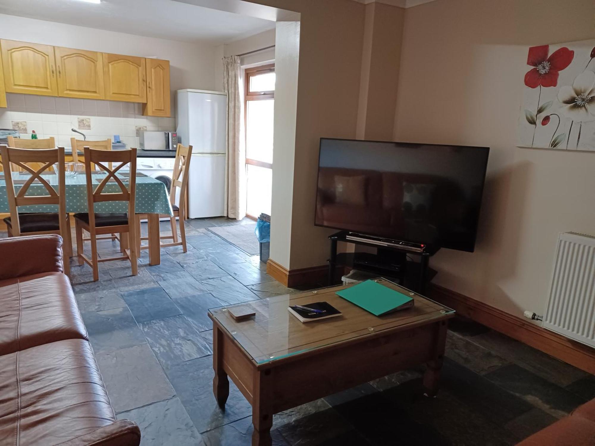 Dunroaming Cottage Pendine Exterior photo